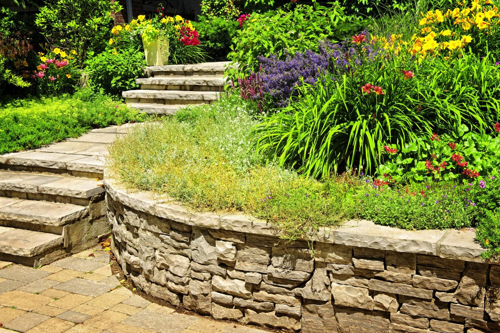 A + A Tree & Landscaping LLC