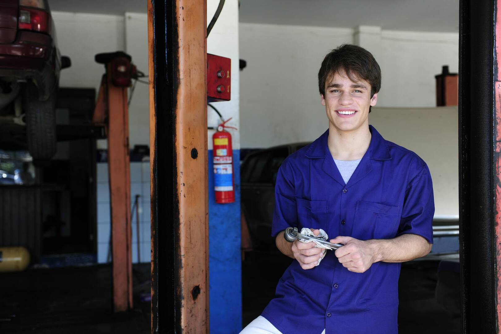 Lindsay's Autobody & Paint