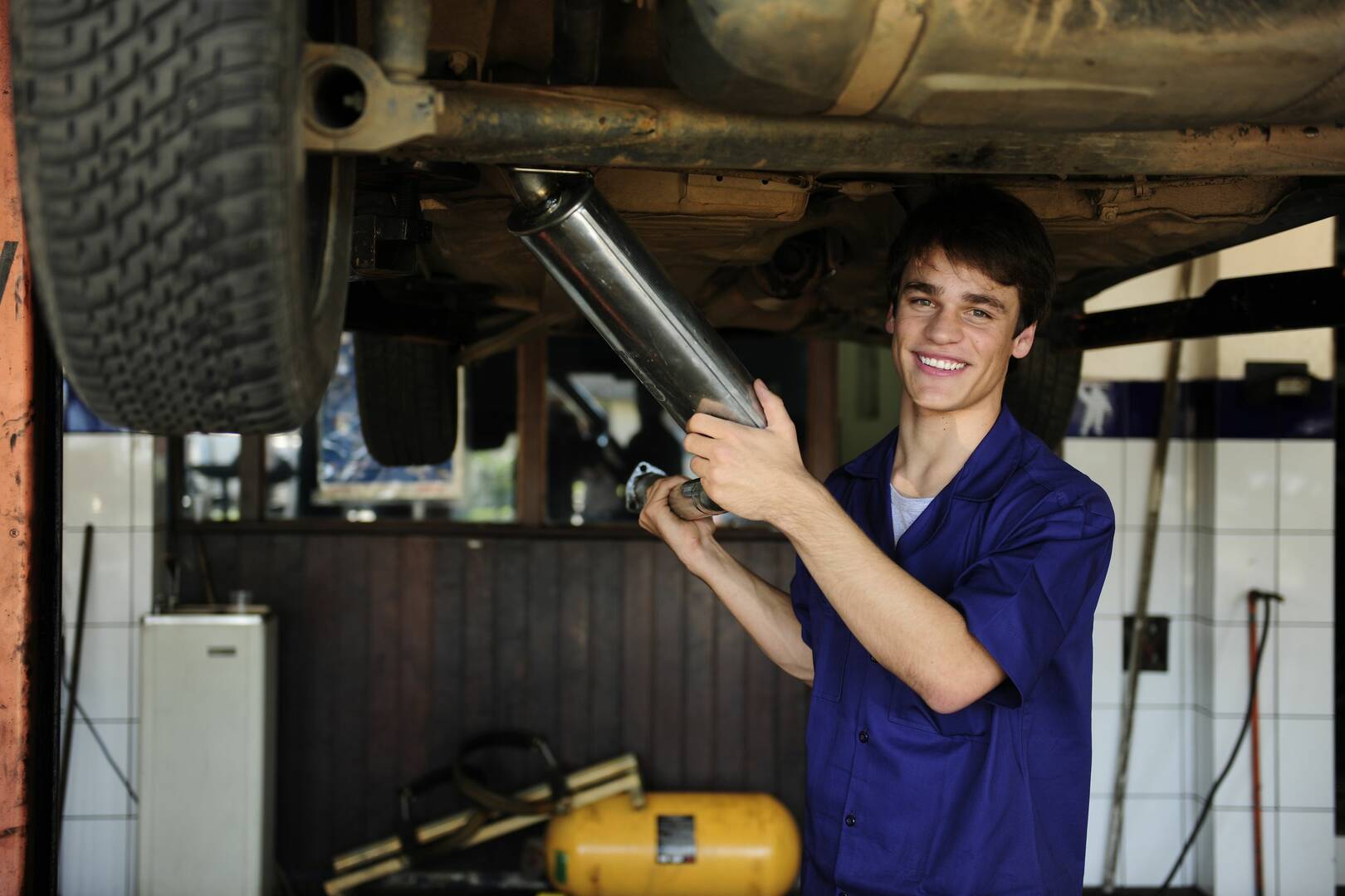 Sam's Tire Service Inc
