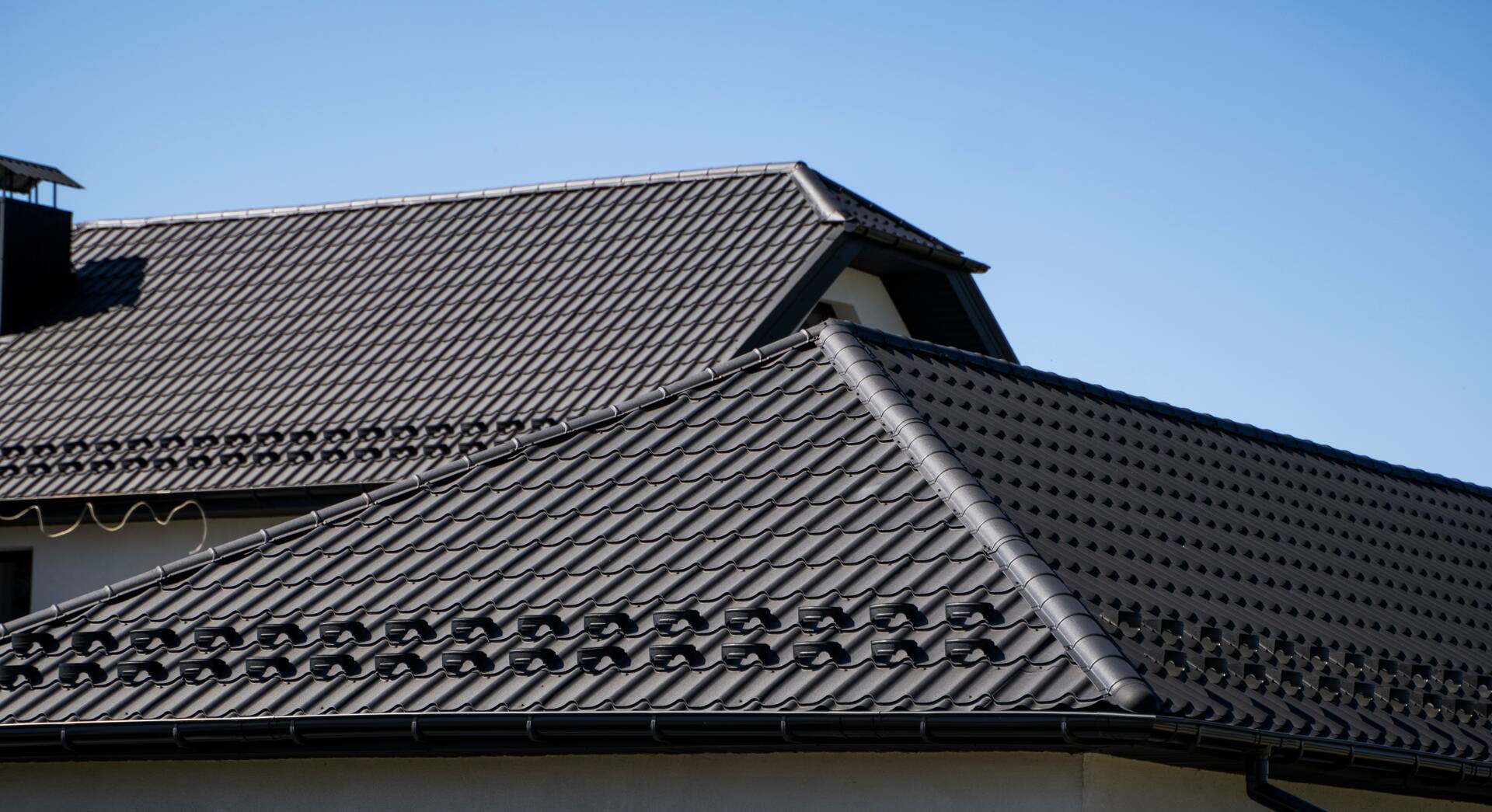 TJ PLATINUM ROOFING LLC