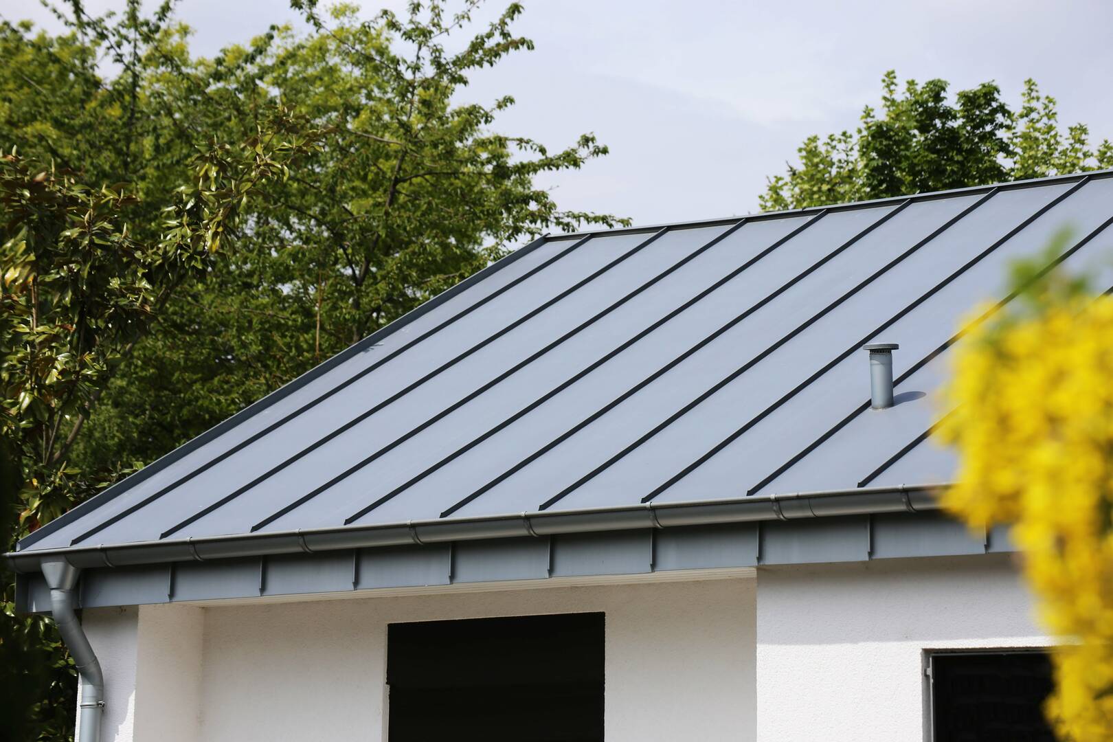 Thomas Roofing & Supply Inc